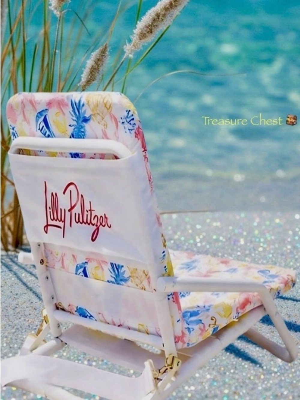 Lilly Pulitzer Beach 🏖️ and Pool 🏊♀️ Folding Beach Chair w strap, NWT - Picture 3 of 10
